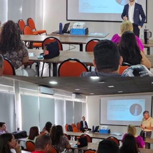 CGM ARACATI EM PARCERIA COM A SECRETARIA DE LICITAÇÕES E CONTRATOS ADMINISTRATIVOS PROMOVEM CAPACITAÇÃO SOBRE FRACIONAMENTO DE DESPESAS À LUZ DA NOVA LEI DE LICITAÇÕES